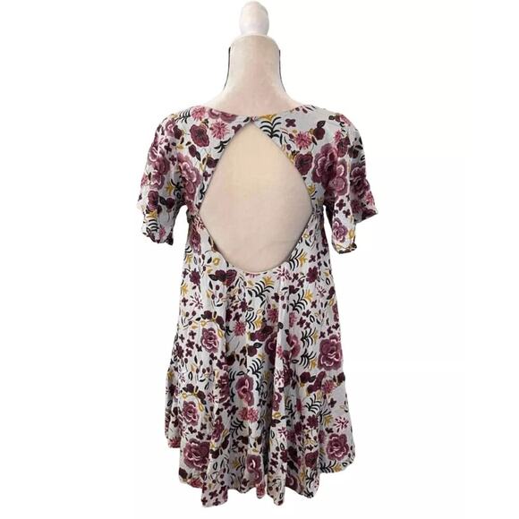 Kimchi Blue Floral Open Back Mini Summer Dress Size Small D54 - Picture 4 of 8